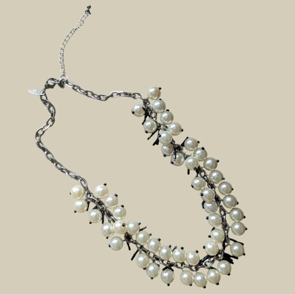Elegant Pearl Necklace with Silver Chain